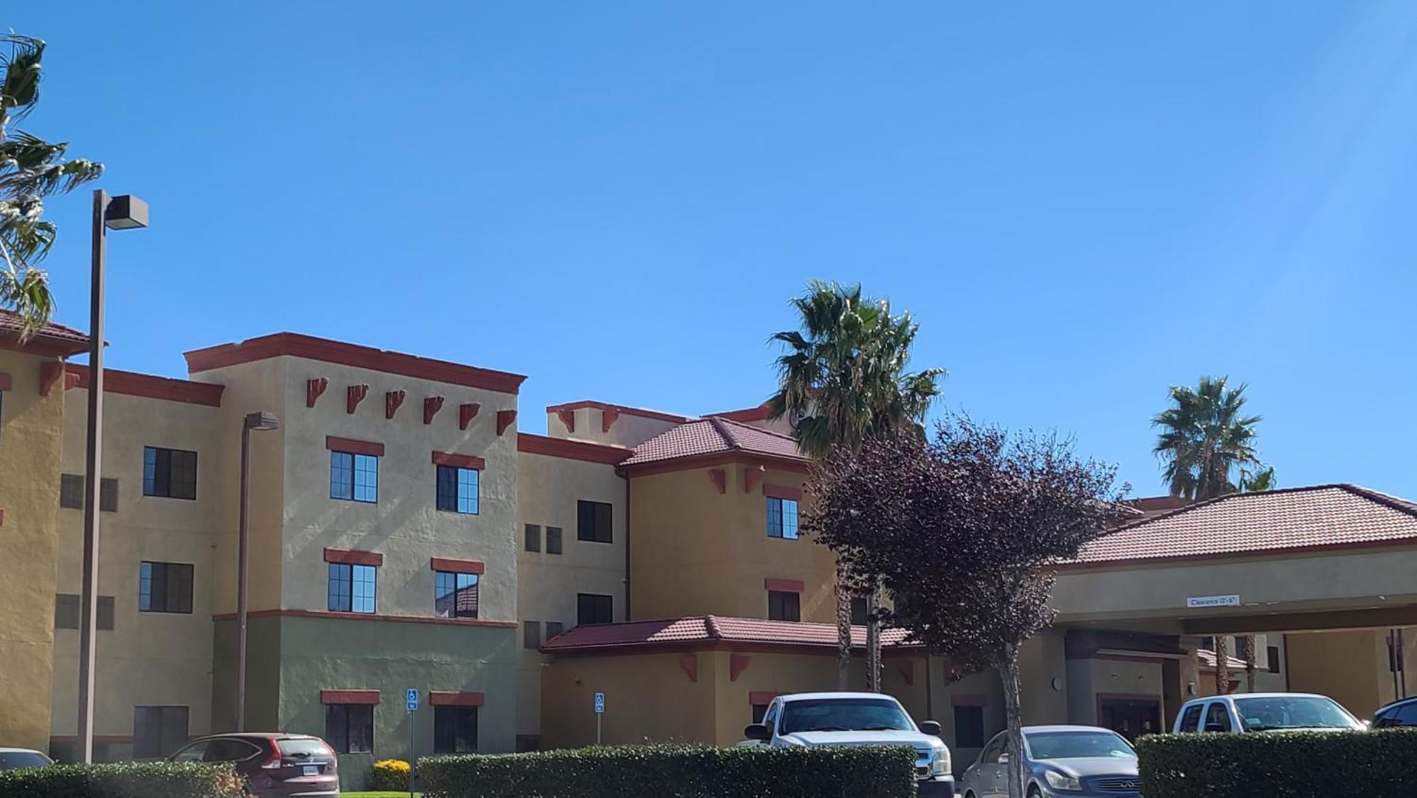 Best Western Hesperia-Victorville Suites Extérieur photo